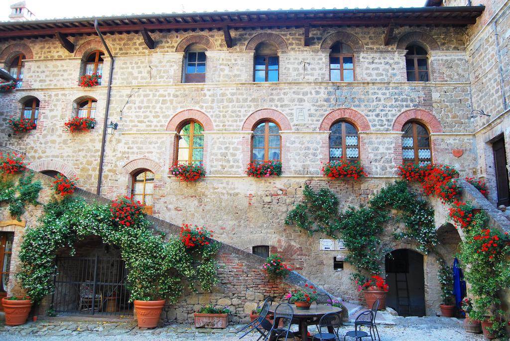 Agriturismo Castello La Grancia Di Spedaletto Pienza Exterior foto